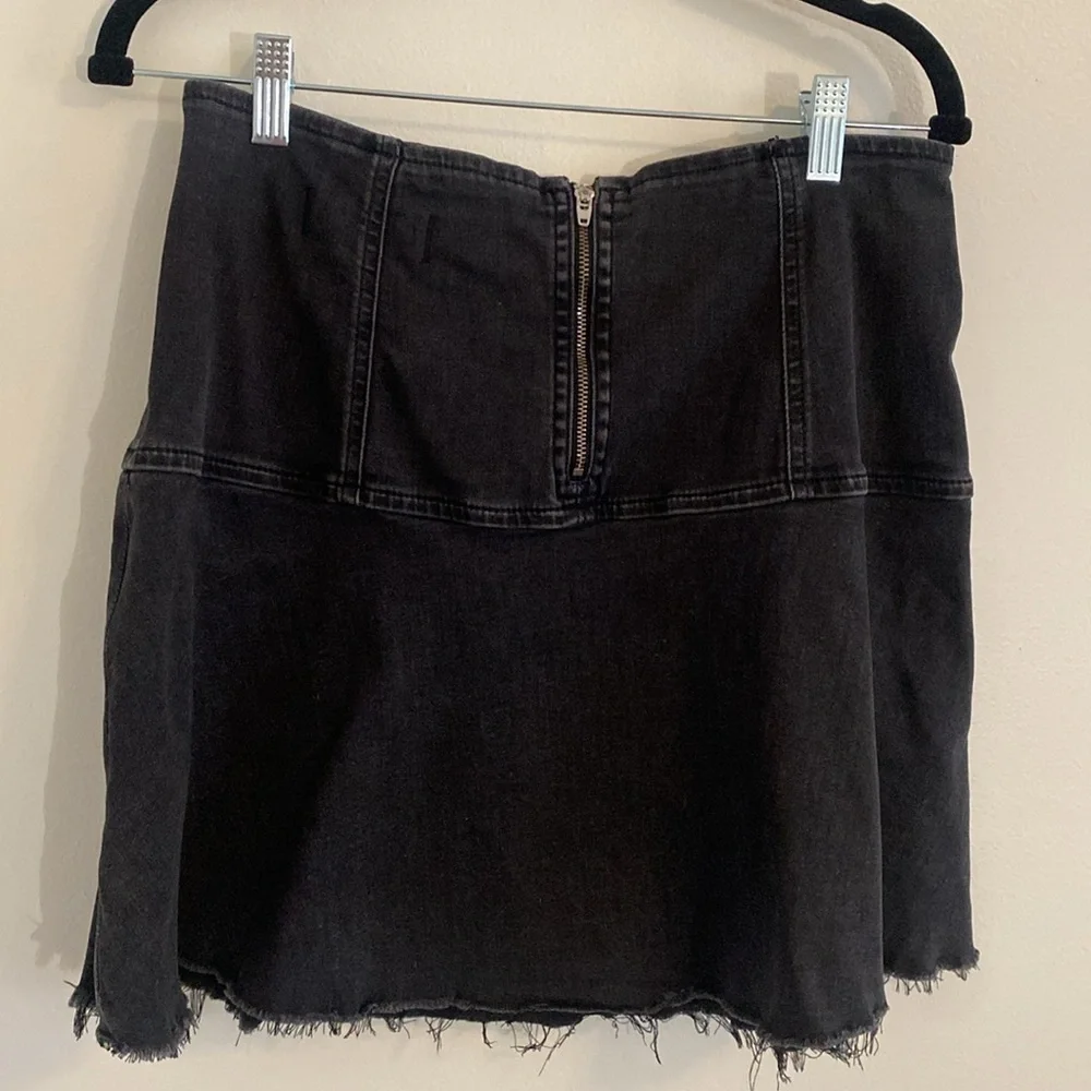 Free People We the Free Women's Highlands Denim Tiered Skirt Black size 8